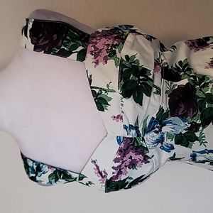New! Varla floral roses white purple blue green Pin Up top PUG XL